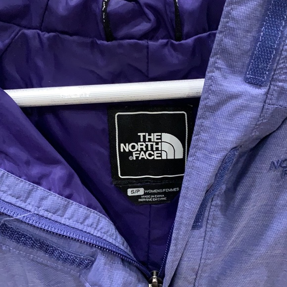North face rain coat - Picture 2 of 5